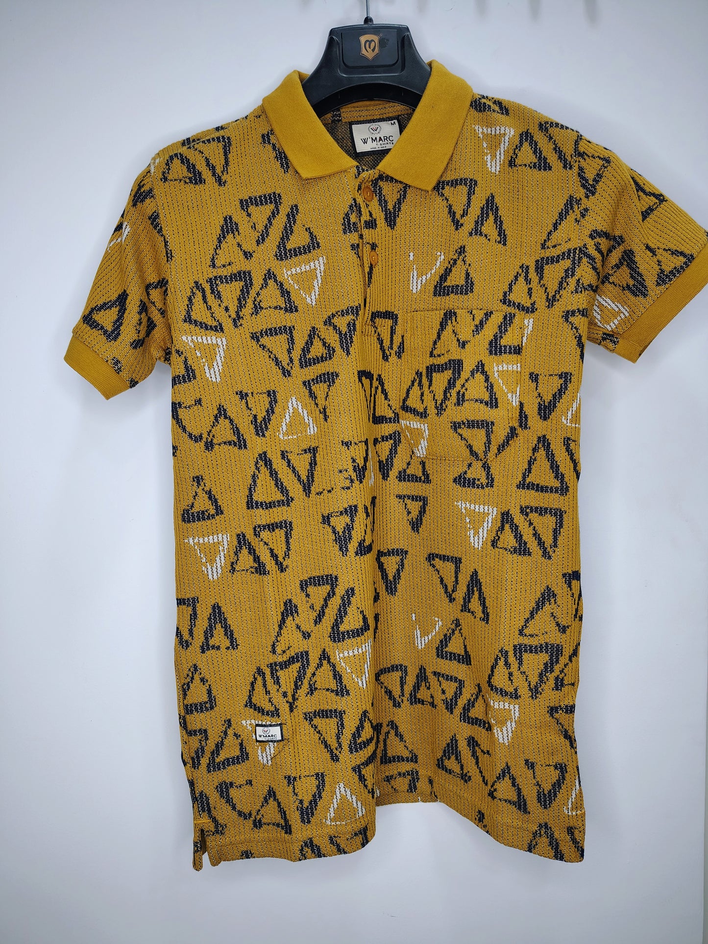 Bold Mustard Yellow Printed Polo T‑Shirt – Standout Smart-Casual Style for Men 👕✨