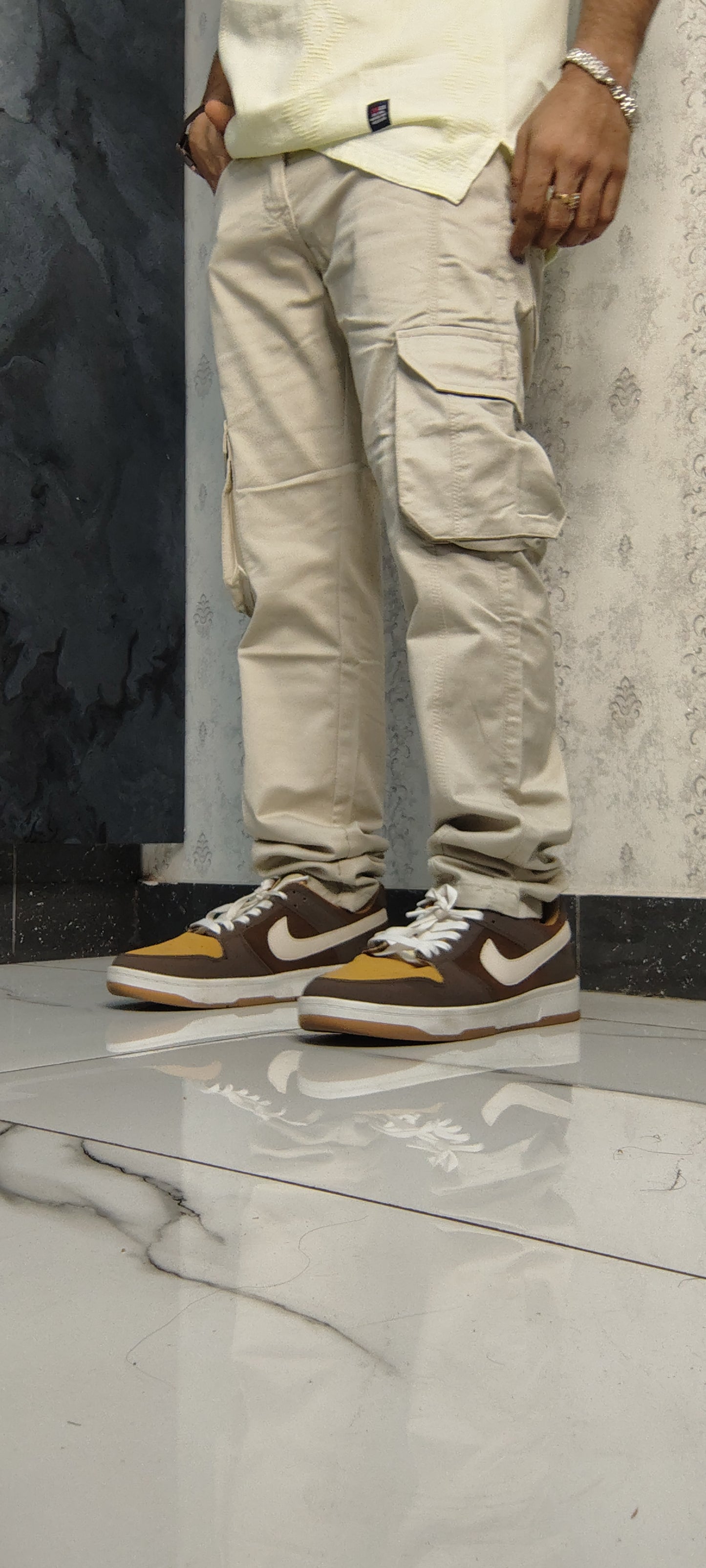 Light Beige Cargo Pants – Versatile Everyday Utility Trousers for Men 👖✨