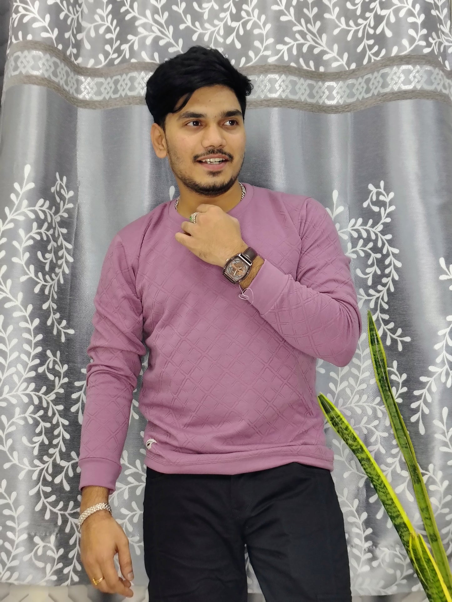 Dusty Mauve Quilted Sweatshirt – Cozy, Stylish Winter Essential for Men 🧥✨